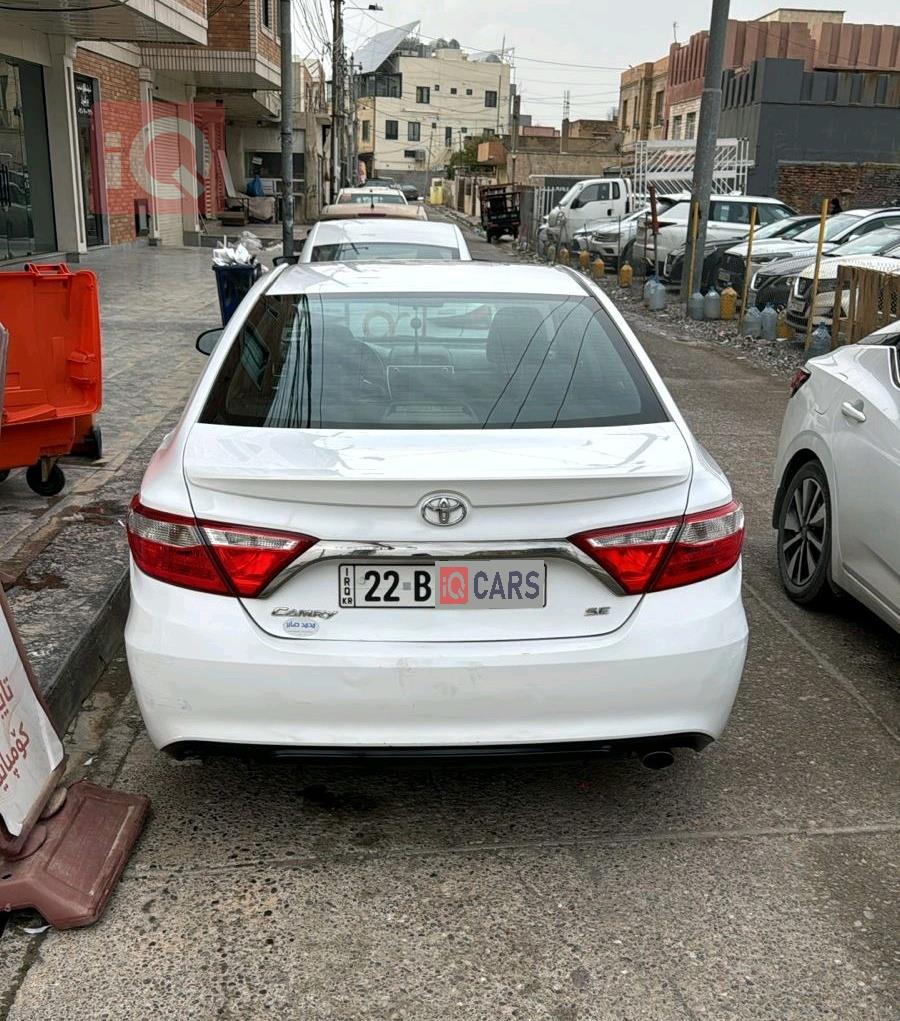 تۆیۆتا کامری